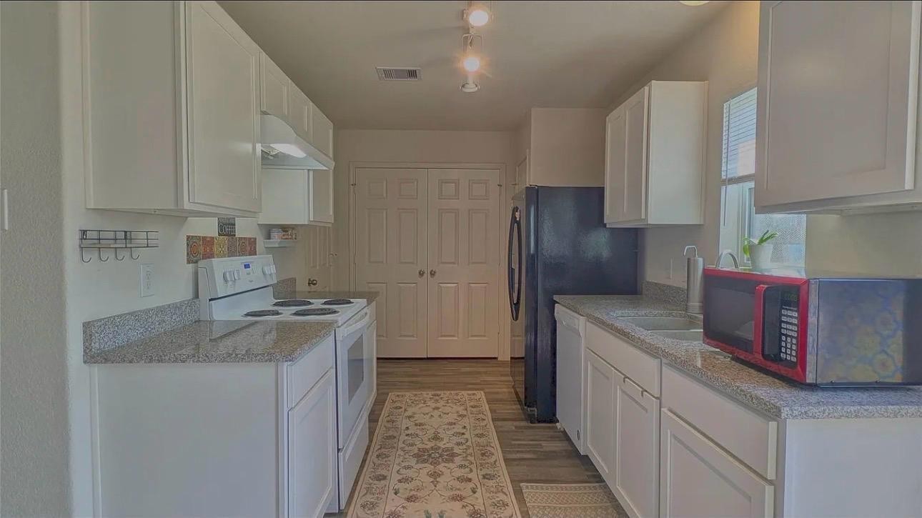 2009 6th Street Hempstead, TX 77445 - Photo 10 of 21