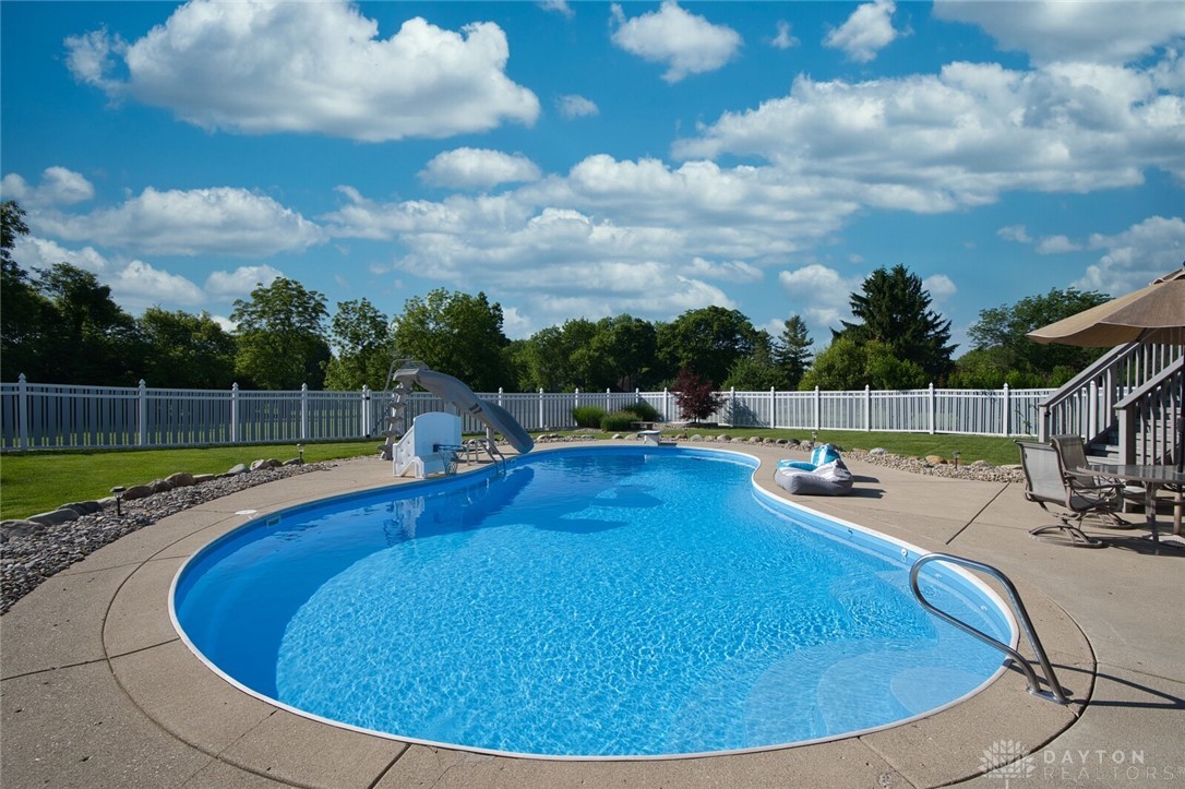 2284 Briggs Road Centerville, OH 45459 - Photo 26 of 93