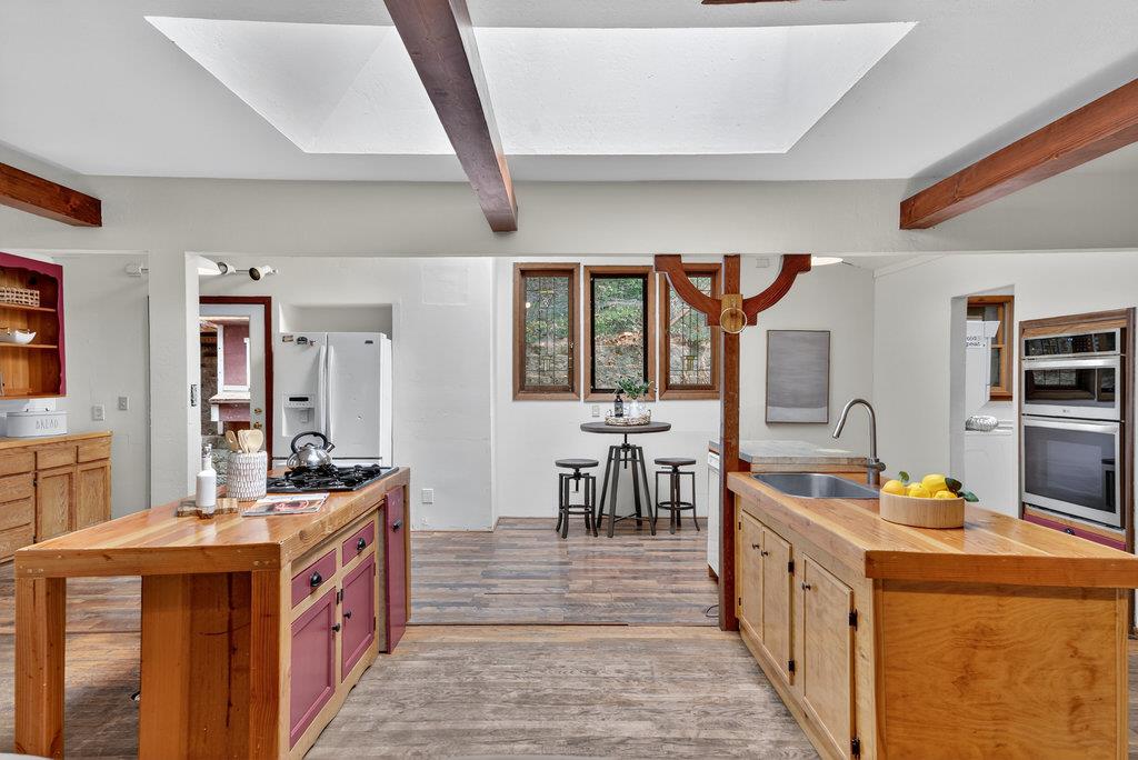 530 Flume Road Aptos, CA 95003 - Photo 13 of 71 Gallery Image 13