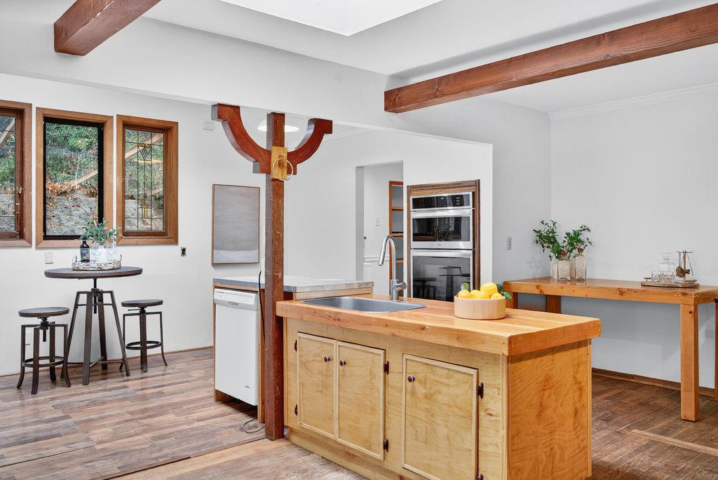 530 Flume Road Aptos, CA 95003 - Photo 14 of 71 Gallery Image 14