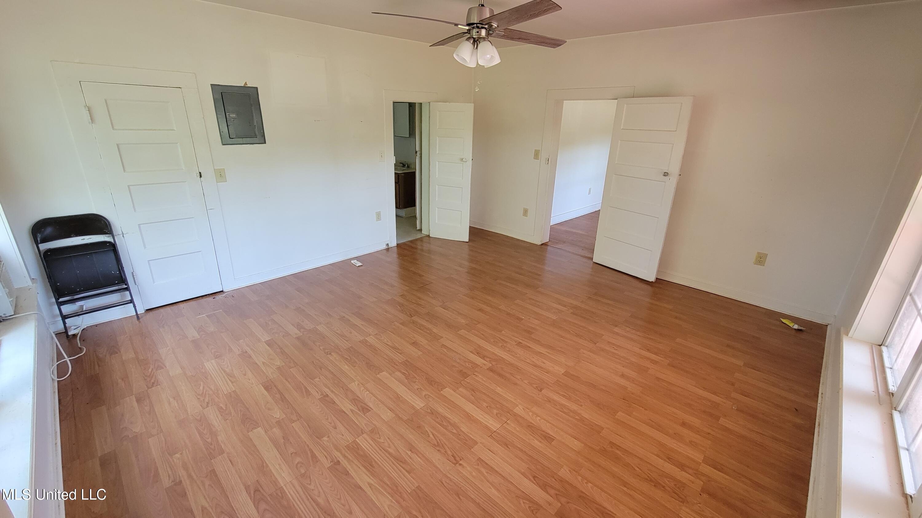 3084 Tom Collins Road Utica, MS 39175 - Photo 89 of 93 47-3114 bedroom master2