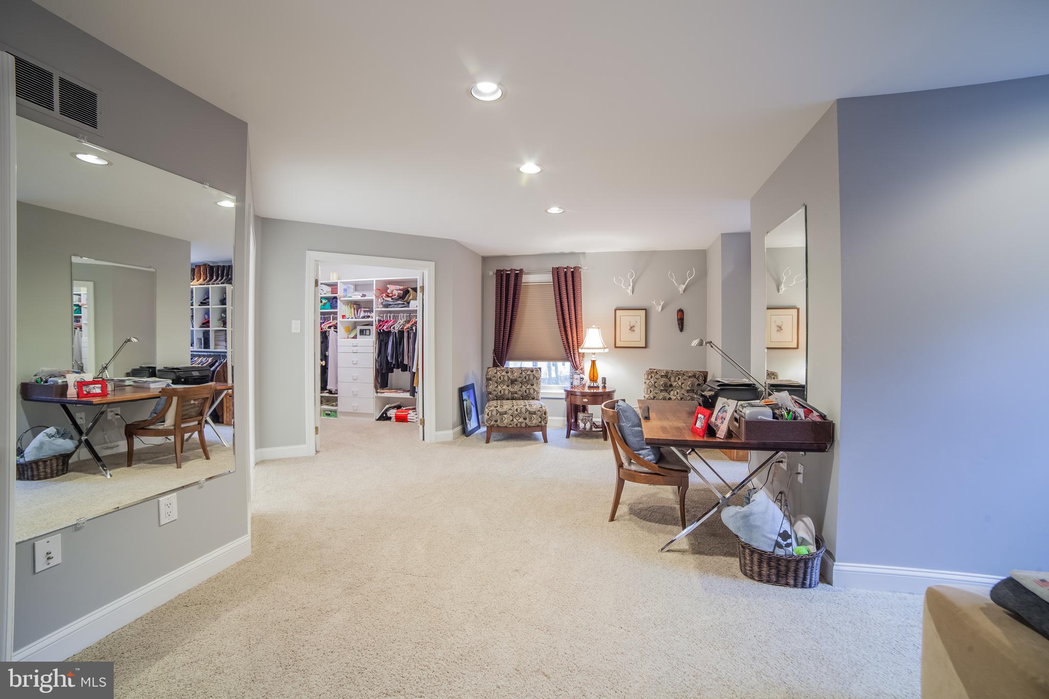 533 North Spring Mill Road Villanova, PA 19085 - Photo 27 of 40 Master Bedroom - Sitting/Dressing Area