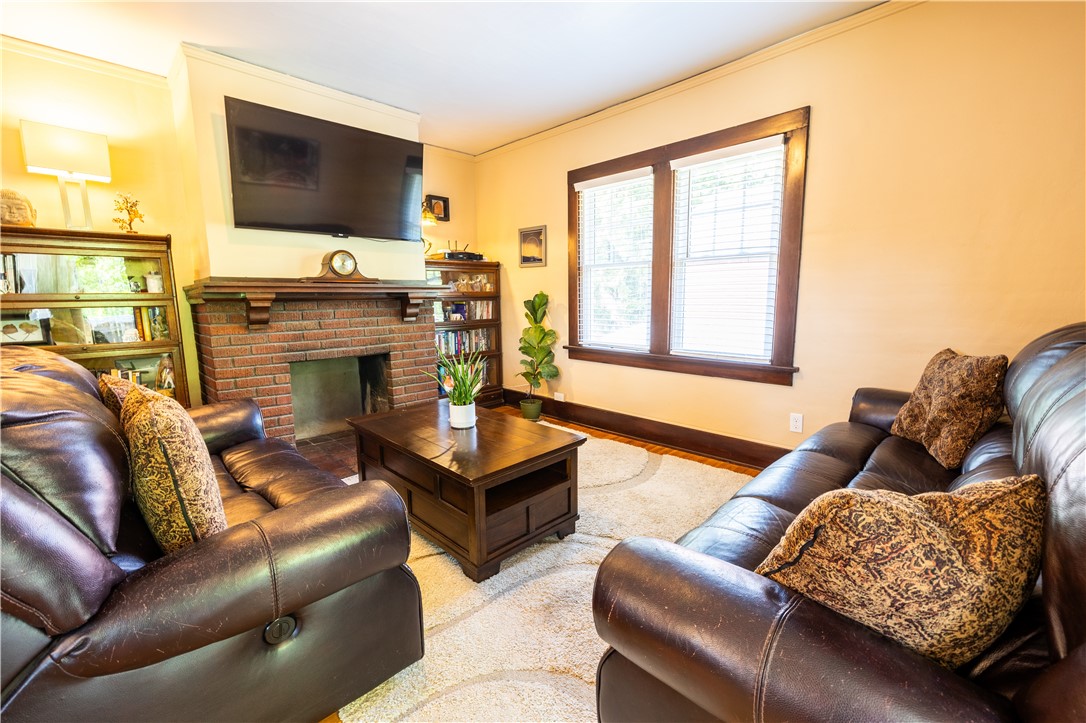 91-93 Sylvan Road Brighton, NY 14618 - Photo 4 of 41