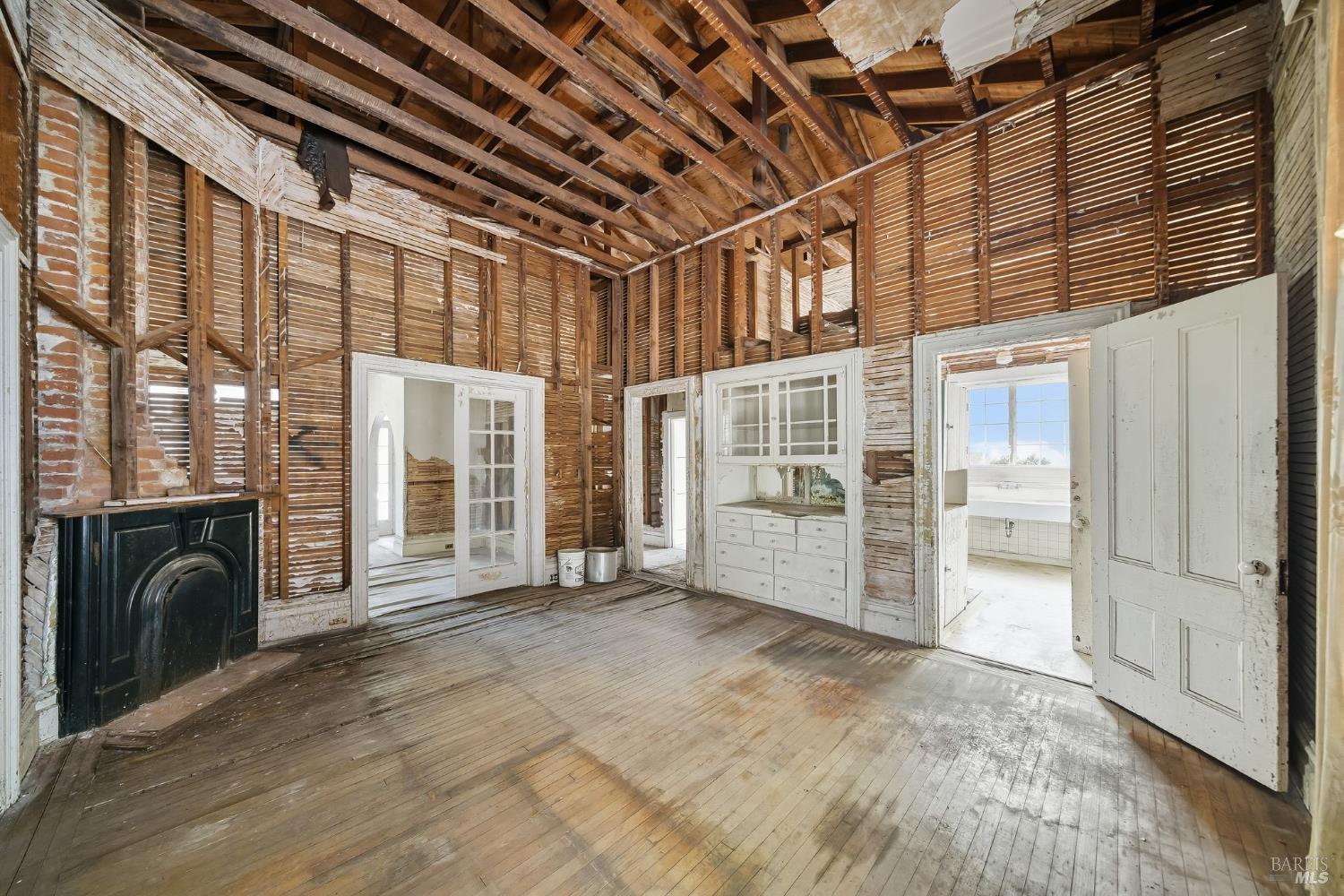 226 Bayview Street San Rafael, CA 94901 - Photo 13 of 57 a view of a storage & utility room