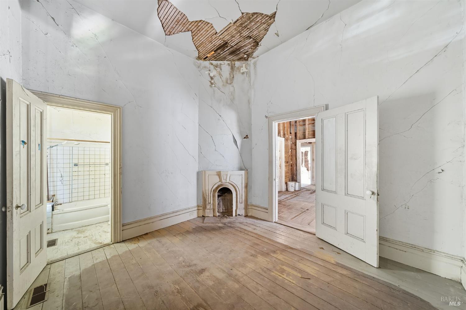 226 Bayview Street San Rafael, CA 94901 - Photo 15 of 57 a view of a livingroom with an empty space and a window