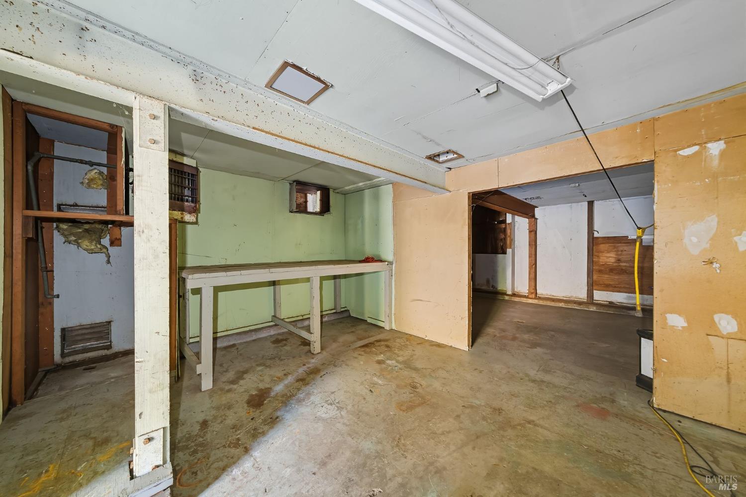 226 Bayview Street San Rafael, CA 94901 - Photo 18 of 56 a view of a hallway