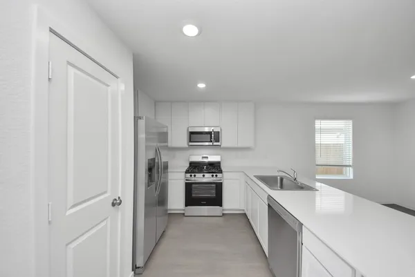 $2,100 | 1134 Blue Stone Drive, Beasley, TX 77417