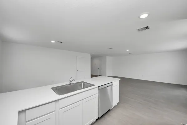 $2,200 | 1134 Blue Stone Drive, Beasley, TX 77417