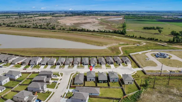 $2,200 | 1134 Blue Stone Drive, Beasley, TX 77417