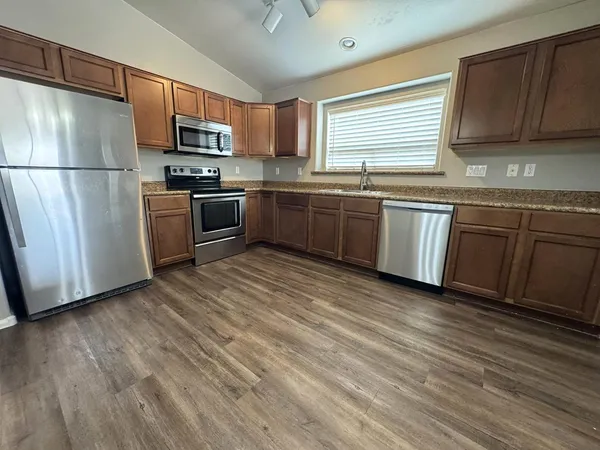 $1,795 | 1345 West Corriente Drive, San Tan Valley, AZ 85143