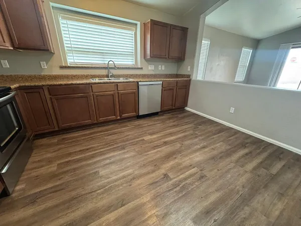 $1,795 | 1345 West Corriente Drive, San Tan Valley, AZ 85143