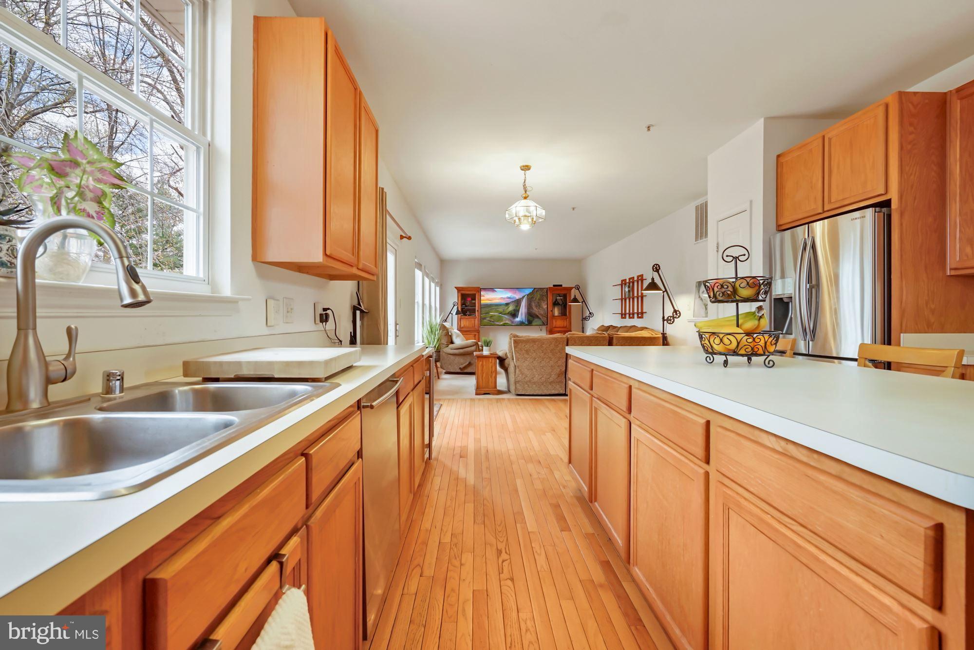 629 River Bend Road Fort Washington, MD 20744 - Photo 12 of 43 Large island -- perfect for prep and entertaining!
