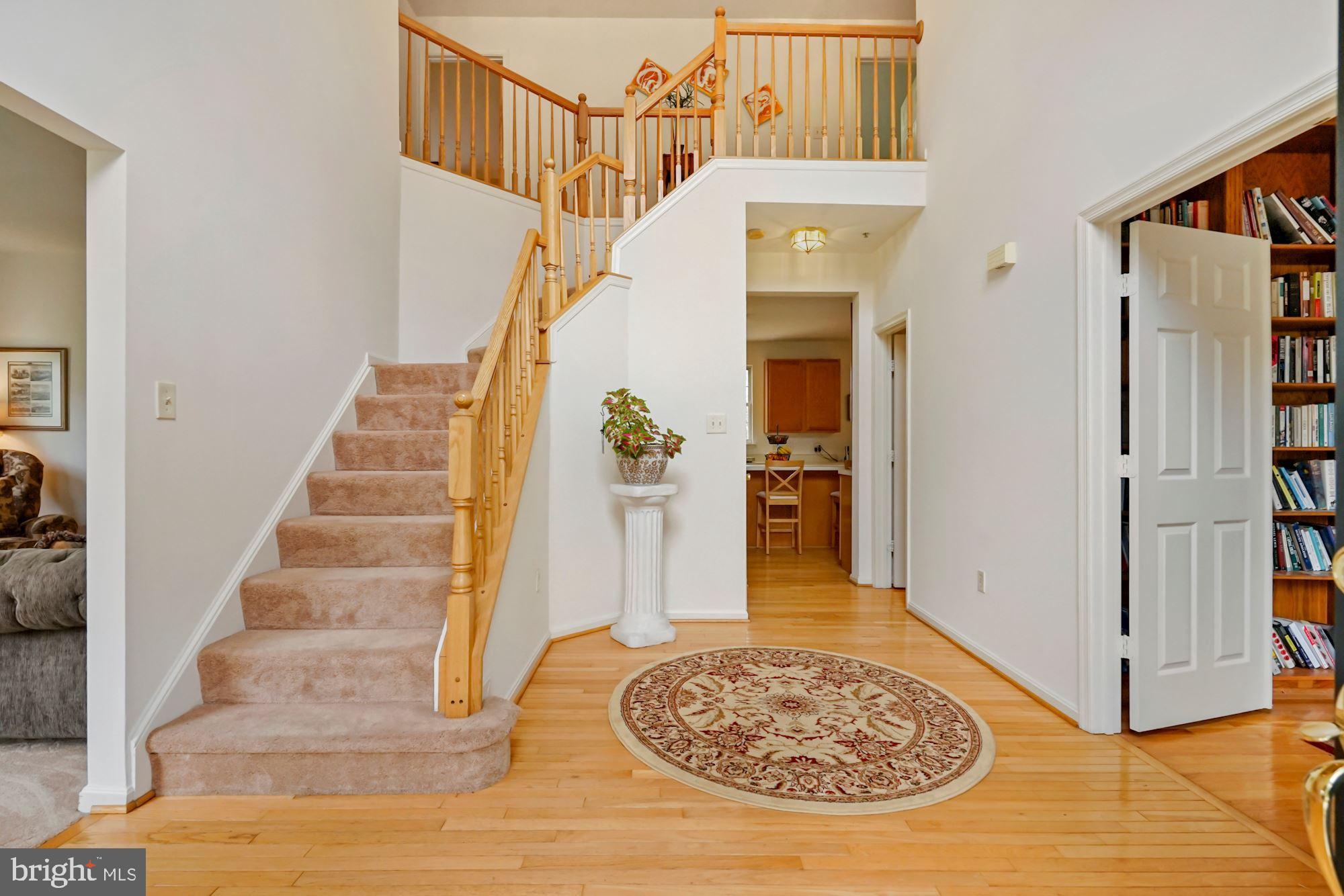629 River Bend Road Fort Washington, MD 20744 - Photo 3 of 43 Double-story Foyer