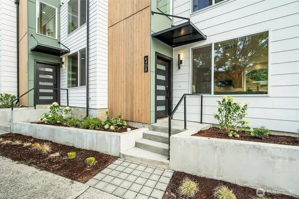 $688,000 | 6408 Fauntleroy Way Southwest, Seattle, WA 98136
