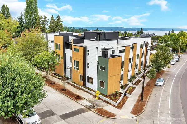 $688,000 | 6408 Fauntleroy Way Southwest, Seattle, WA 98136
