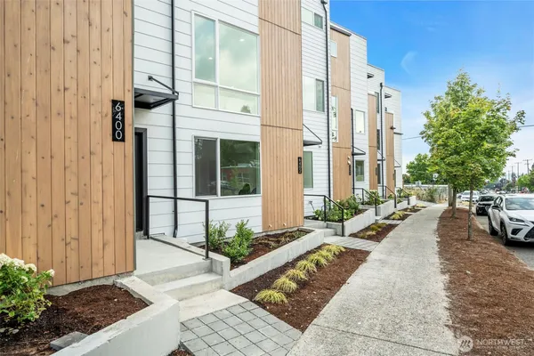 $688,000 | 6408 Fauntleroy Way Southwest, Seattle, WA 98136