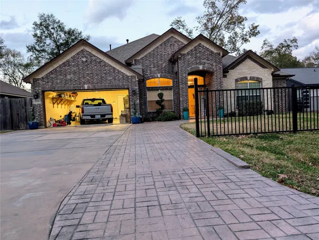 $384,900 | 3210 Shore Side Drive, Crosby, TX 77532