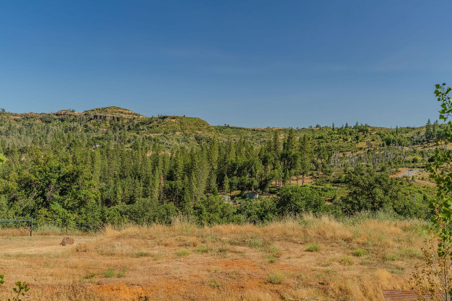 8133 Old Emigrant Trail East Mountain Ranch, CA 95246 - Photo 20 of 42