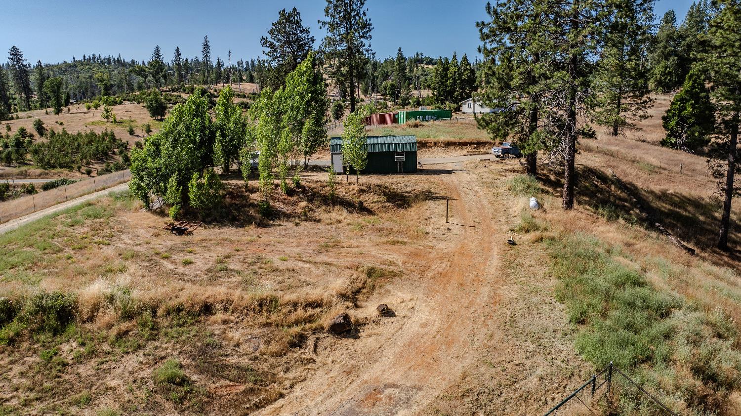 8133 Old Emigrant Trail East Mountain Ranch, CA 95246 - Photo 33 of 42
