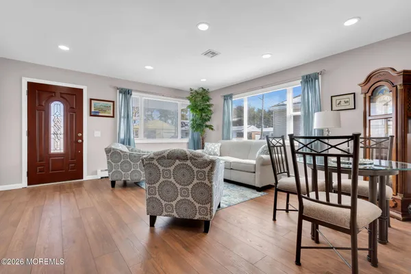 $350,000 | 115 San Carlos Street, Toms River, NJ 08757