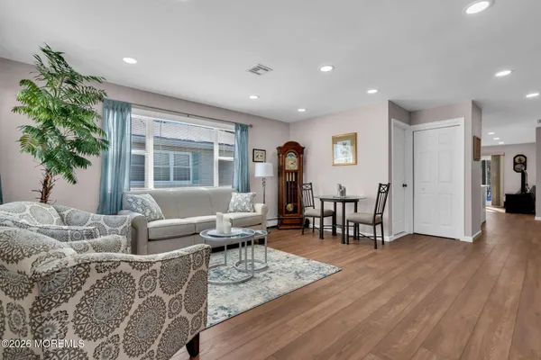 $350,000 | 115 San Carlos Street, Toms River, NJ 08757