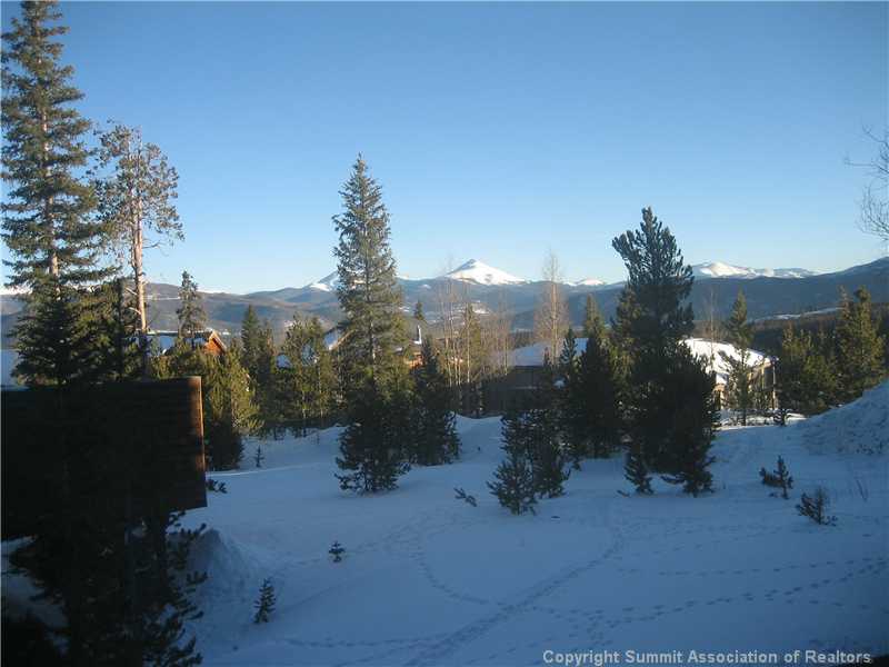 9401 Ryan Gulch Road, Unit 413 Silverthorne, CO 80498 - Photo 20 of 25 Exterior Front.