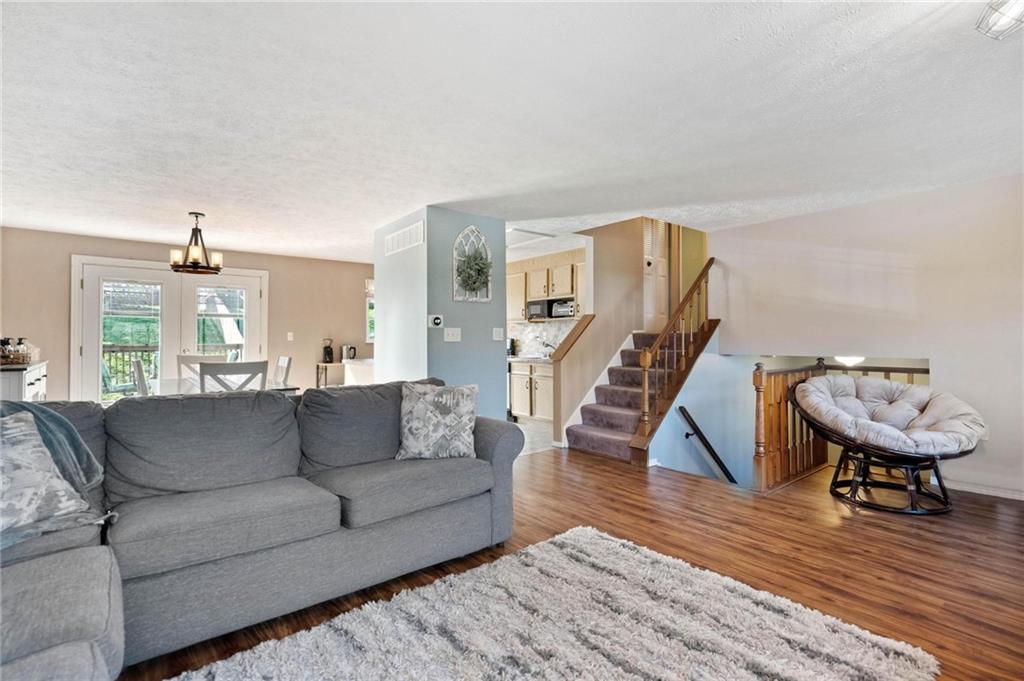 375 Partridge Run Road Gibsonia, PA 15044 - Photo 4 of 24 Gallery Image 4