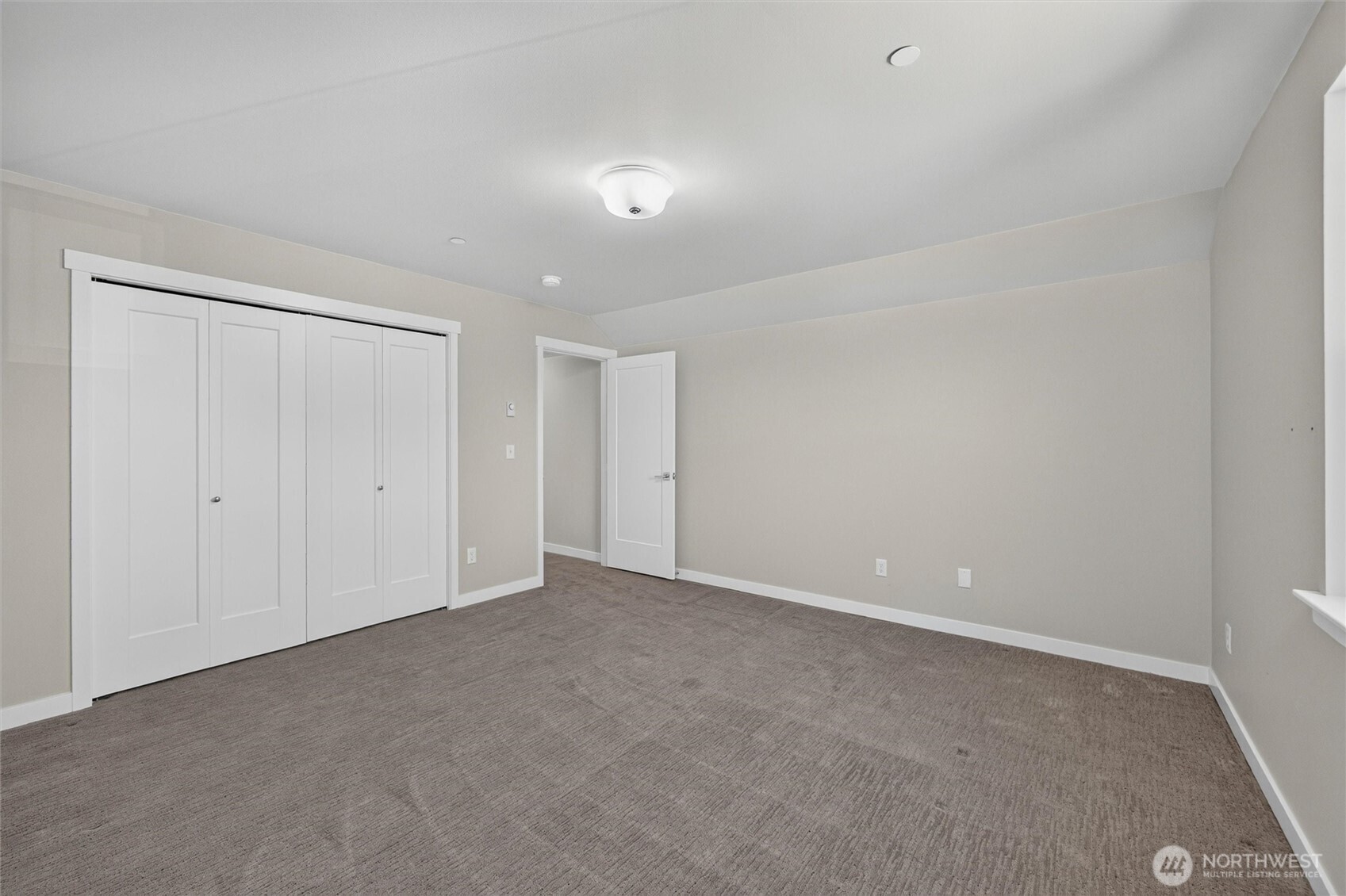 4780 Spring Brook Street Bellingham, WA 98226 - Photo 31 of 40 a view of an empty room
