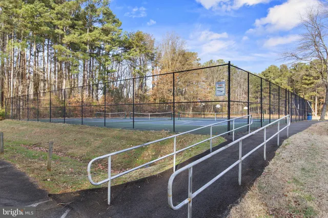 a view of a tennis court
