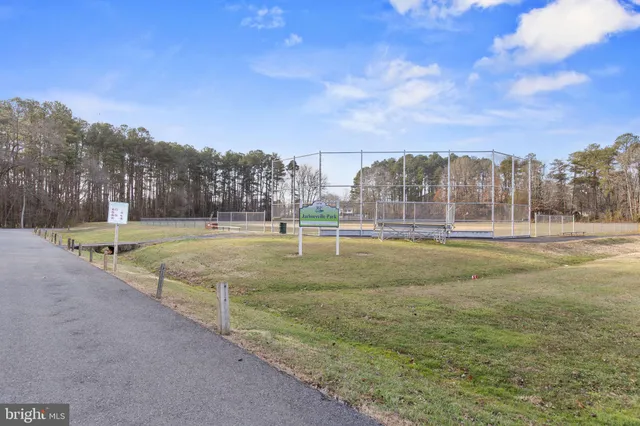 a view of a basketball court