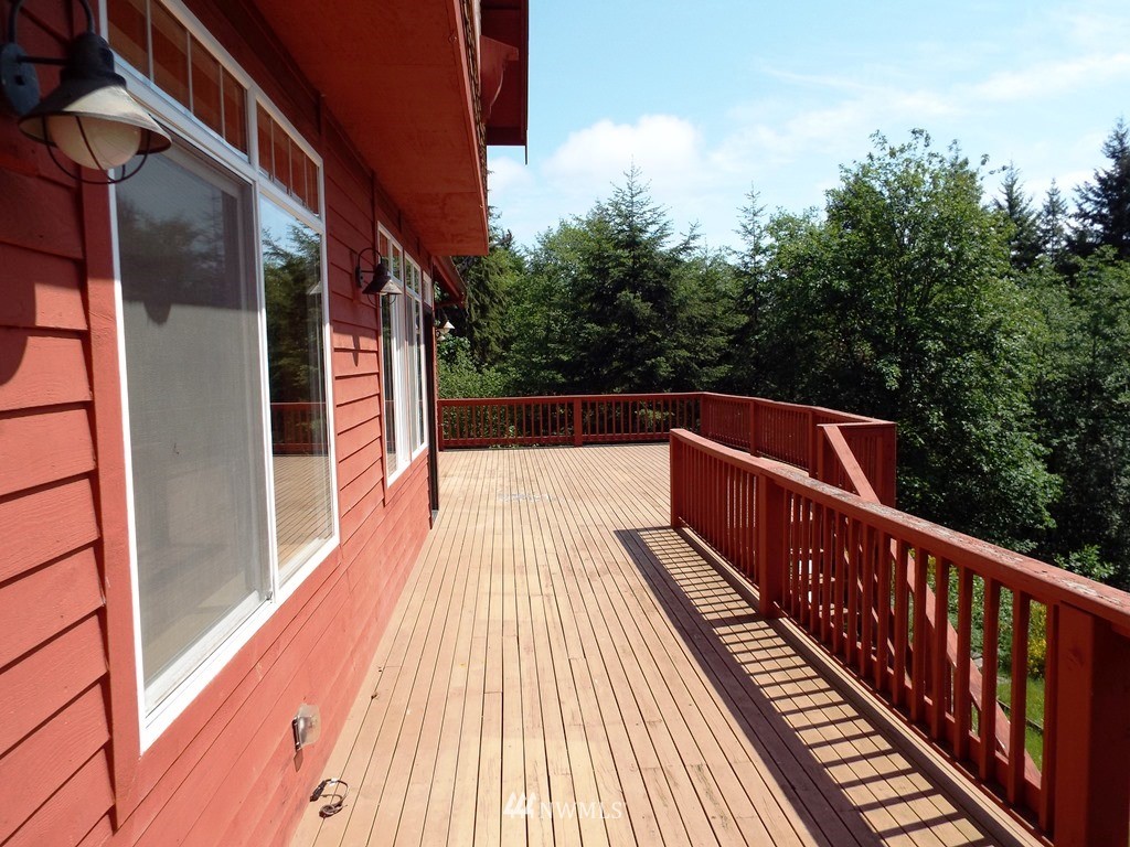4619 Minard Road West Bremerton, WA 98312 - Photo 4 of 24 Gallery Image 4