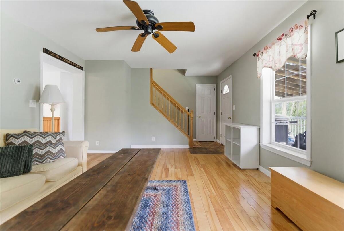 37 Palmer Road Pittston, ME 04345 - Photo 18 of 57 18-DSC05405_declutter_bf0d377f