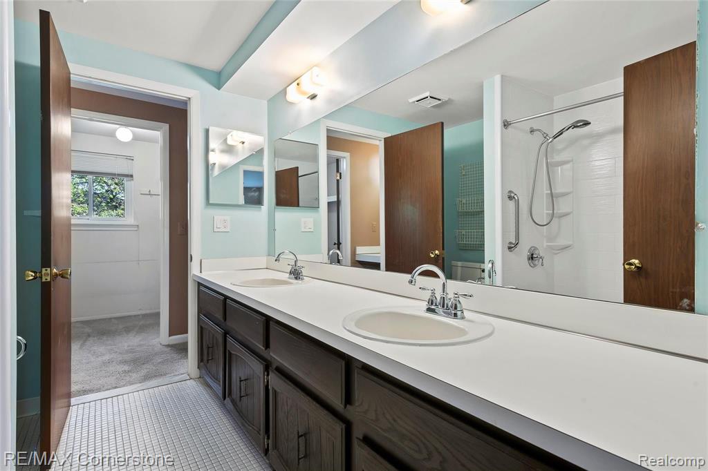 32133 West 12 Mile Road Farmington Hills, MI 48334 - Photo 16 of 24