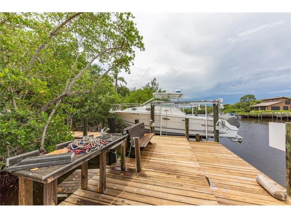 4836 Southeast Manatee Cove Road Stuart, FL 34997 - Photo 31 of 40 Gallery Image 31