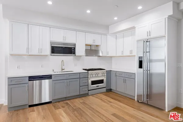 $3,995 | 3726 Kelton Avenue, Unit 101, Los Angeles, CA 90034