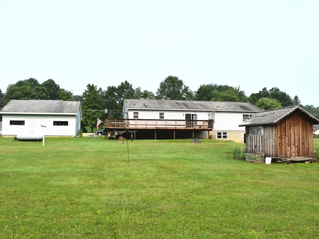 20434 Fry Road Saegertown, PA 16433 - Photo 5 of 28 Gallery Image 5