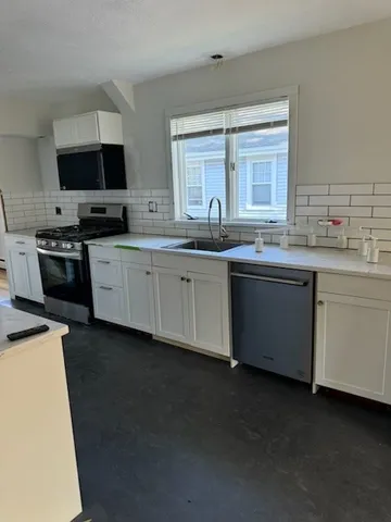 $4,200 | 16-18 Alfred Road, Unit 2, Arlington, MA 02474