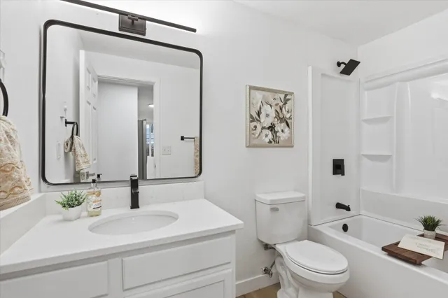 $199,900 | 102 East Weile Avenue, Unit 1, Spokane, WA 99208