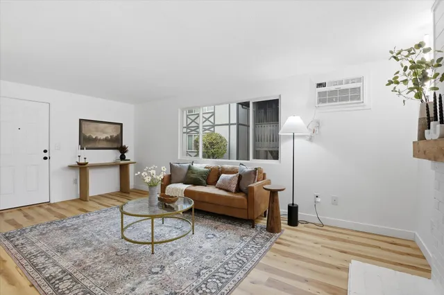 $199,900 | 102 East Weile Avenue, Unit 1, Spokane, WA 99208