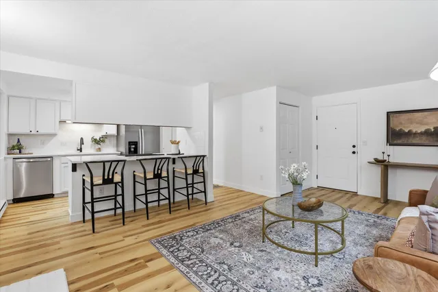 $199,900 | 102 East Weile Avenue, Unit 1, Spokane, WA 99208