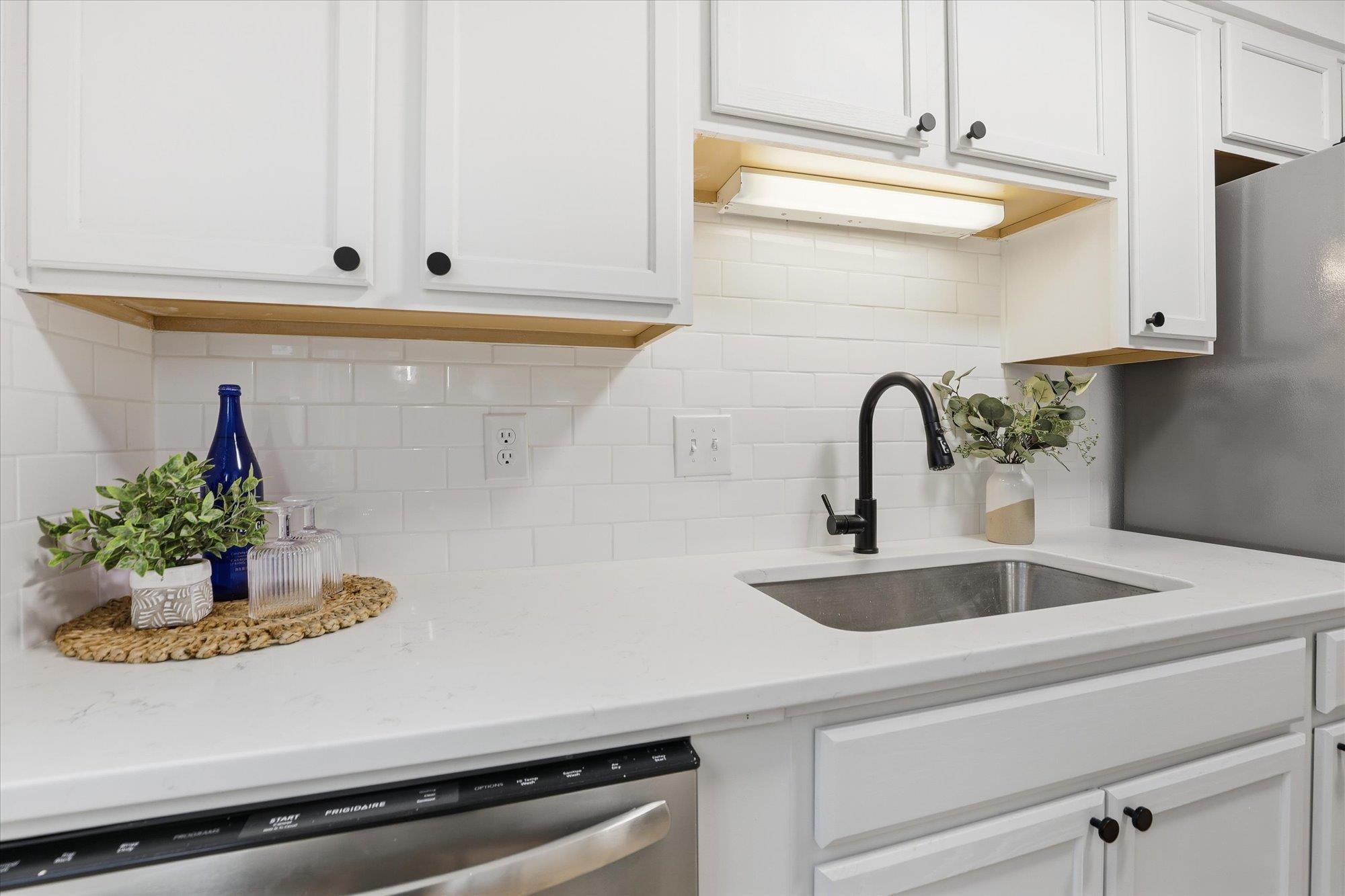 102 East Weile Avenue, Unit 1 Spokane, WA 99208 - Photo 10 of 32