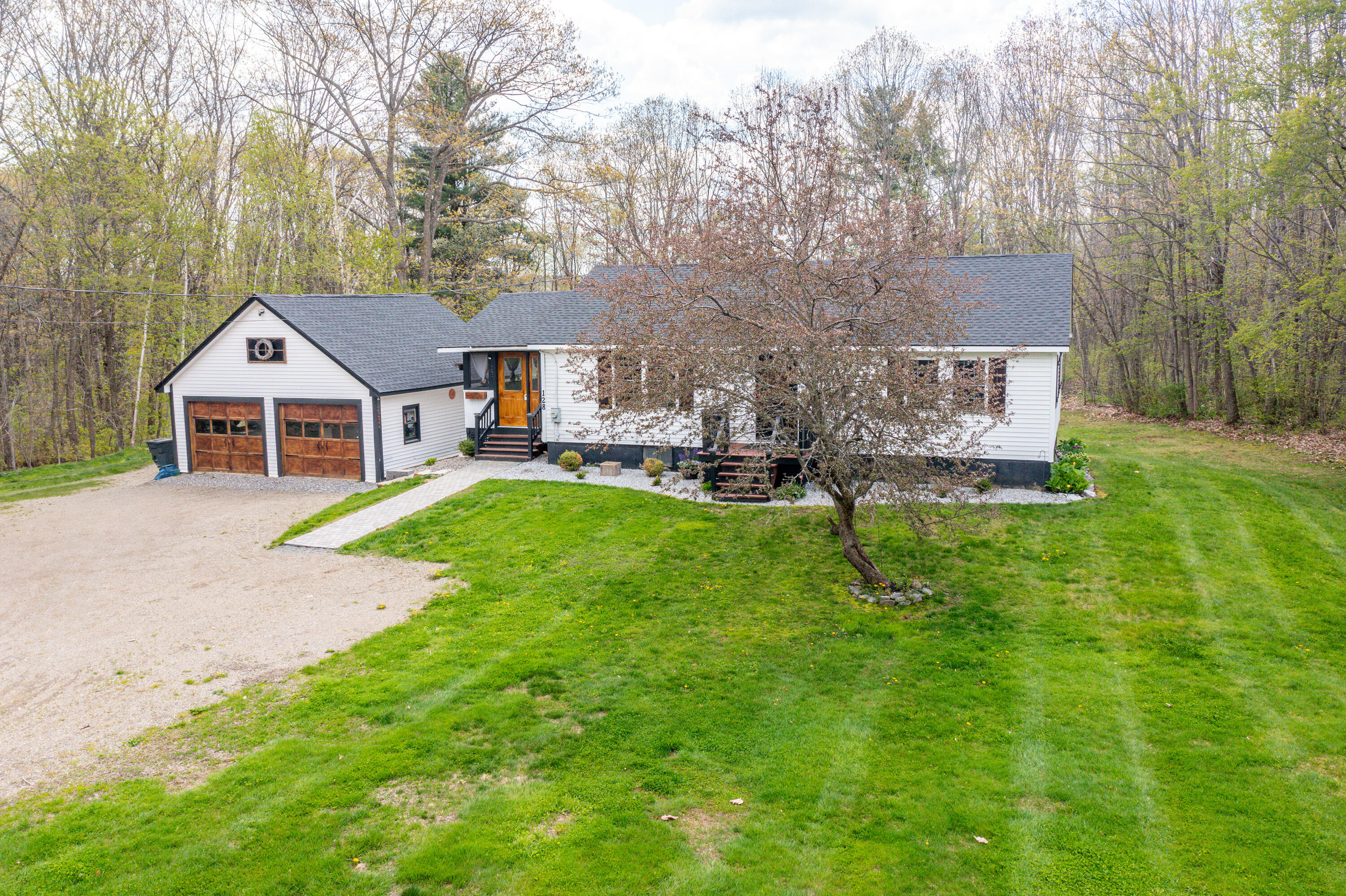 128 Shepard Road Belfast, ME 04915 - Photo 3 of 36 2221