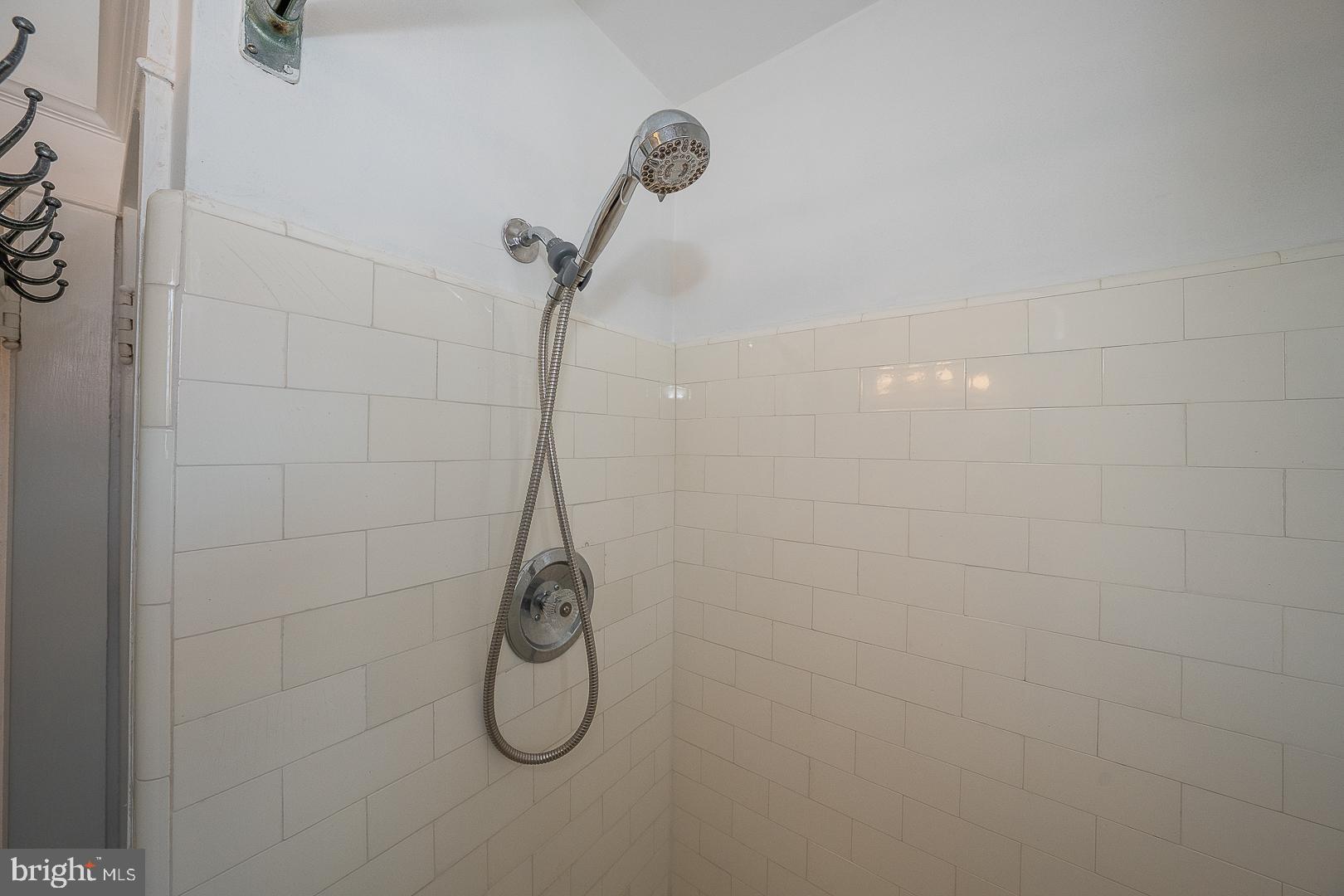 470 Gainsboro Road Drexel Hill, PA 19026 - Photo 42 of 60