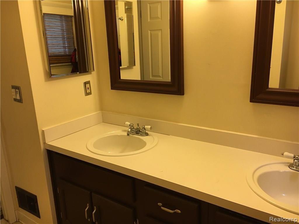39715 Cheviot Road Canton, MI 48188 - Photo 14 of 19