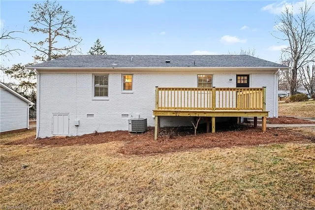 $259,900 | 4055 Village Place, Winston-Salem, NC 27127