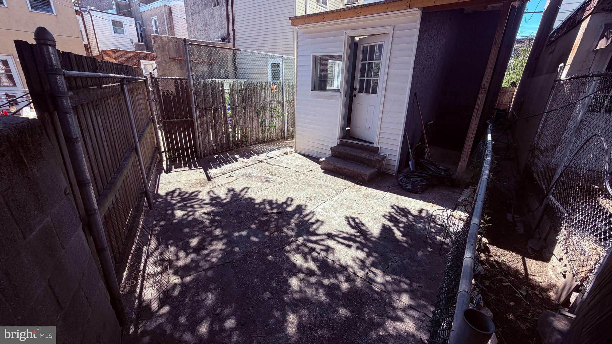 2213 East Thompson Street Philadelphia, PA 19125 - Photo 8 of 28