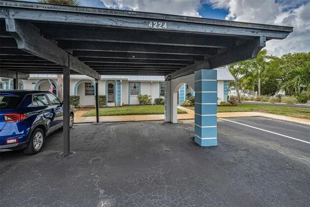 $136,900 | 4224 Rax Place, Unit 4224, New Port Richey, FL 34652
