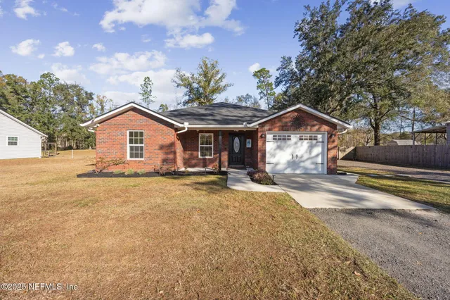 $385,000 | 44355 Swallowfork Avenue, Callahan, FL 32011