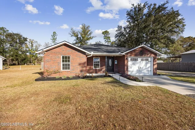 $385,000 | 44355 Swallowfork Avenue, Callahan, FL 32011
