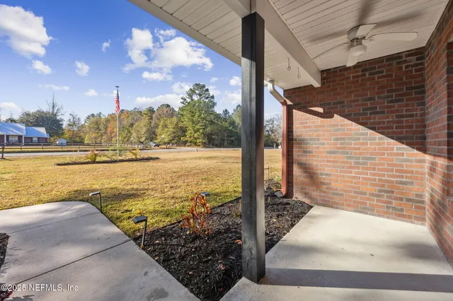 $385,000 | 44355 Swallowfork Avenue, Callahan, FL 32011